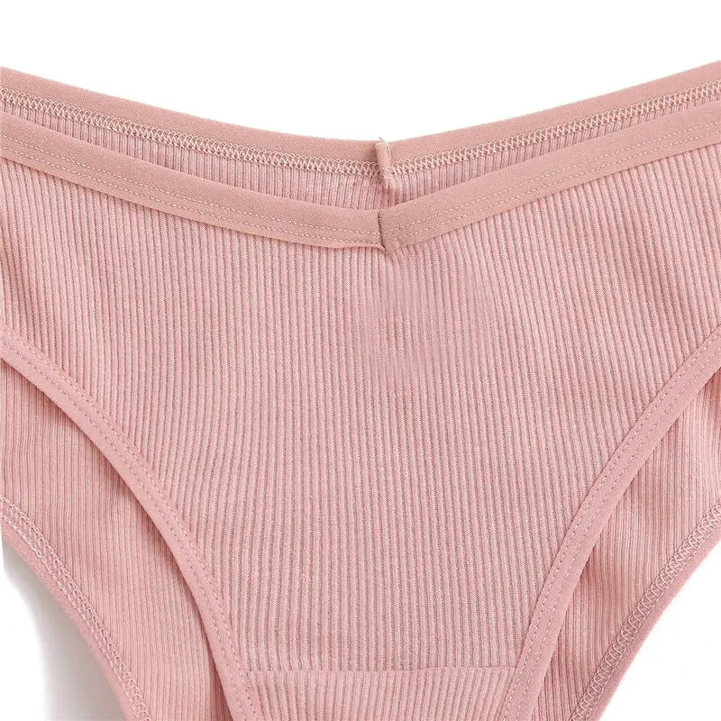 Our finetoo 3PCS/Set Cotton Panties Female Underpant Sexy Panties Women Briefs Soft Underwear Plus Size Solid Color Panties Lingerie
