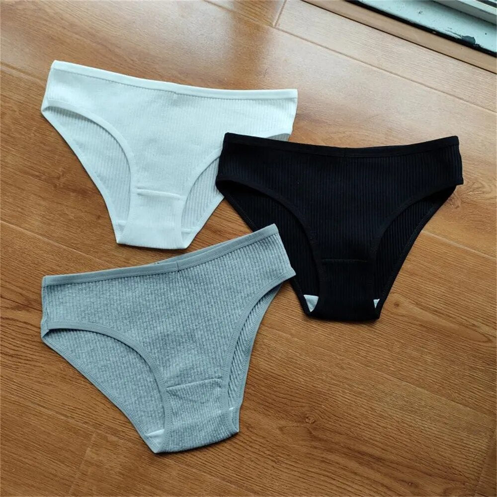 Our Fabia cheeky and hipster 3Pcs/Pack M-XXL Simple Ribbed Cotton Briefs Women Pack Plus Size Sexy Panties Ladies Comfortable Underwear Lingerie