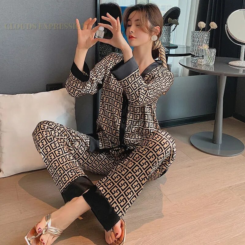 Our luxury woman classic thin Silk Pajama Sets Sexy Home wear Women's Casual Luxury Pajamas Thin Pajamas Female Sleepwear