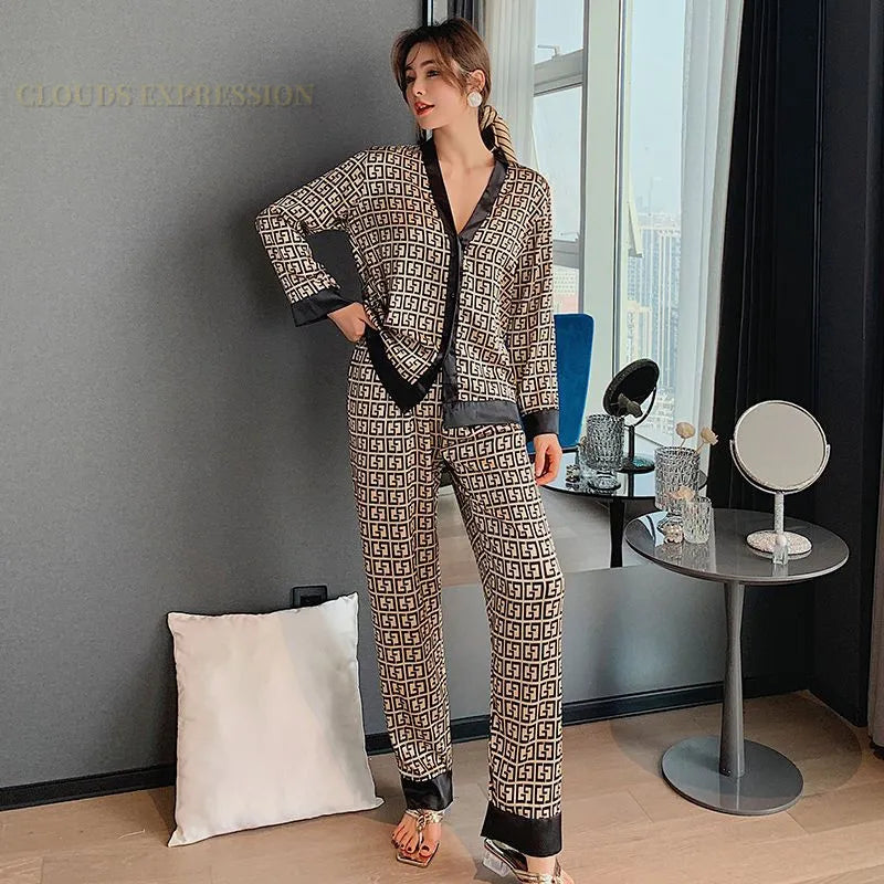 Our luxury woman classic thin Silk Pajama Sets Sexy Home wear Women's Casual Luxury Pajamas Thin Pajamas Female Sleepwear