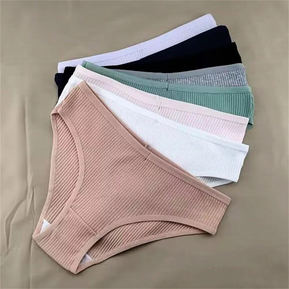 Our Fabia cheeky and hipster 3Pcs/Pack M-XXL Simple Ribbed Cotton Briefs Women Pack Plus Size Sexy Panties Ladies Comfortable Underwear Lingerie