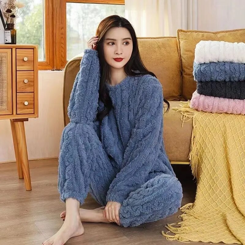 Our pretty fluffy Autumn Women Solid Warm 2 Piece Sets Thicken Velvet Ribbed Fleece Set Pullover And Pants Women Casual Pajama Sets