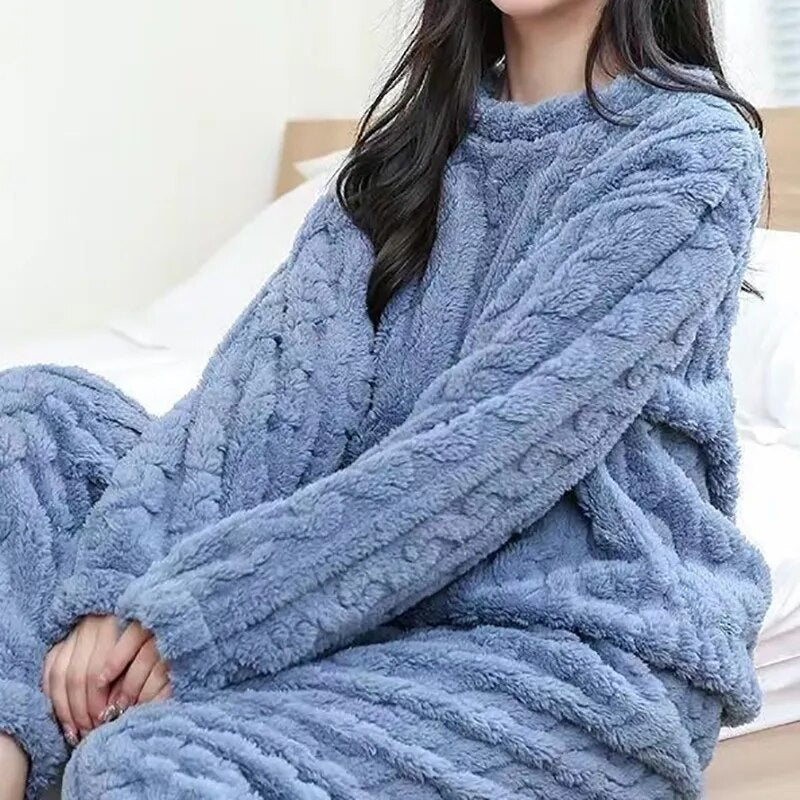 Our pretty fluffy Autumn Women Solid Warm 2 Piece Sets Thicken Velvet Ribbed Fleece Set Pullover And Pants Women Casual Pajama Sets